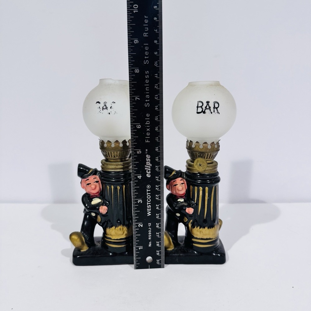 Pair Of Vintage Good Time Charlie Chaplin Tabletop Oil Lamp Post Bar Figurines - Picture 10 of 10